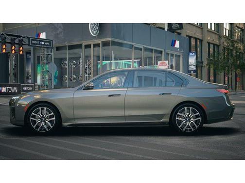 Dravit Grey Metallic 2026 BMW 740 xDrive