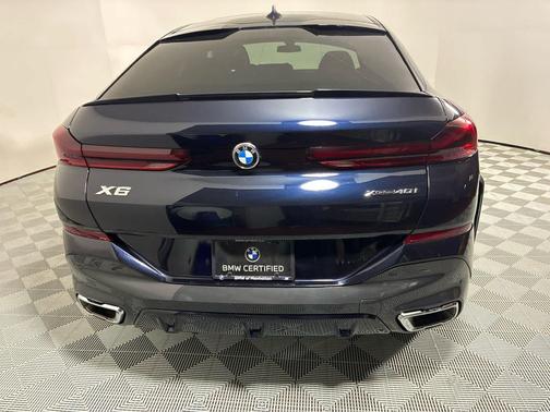 Carbon Black Metallic 2023 BMW X6 xDrive40i