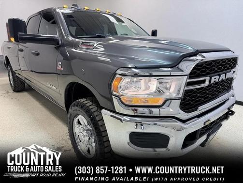 2022 RAM 2500 Tradesman Crew Cab 4x4 8' Box