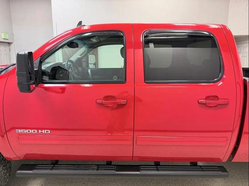 2011 Chevrolet Silverado 3500 LT