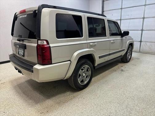 2007 Jeep Commander Sport