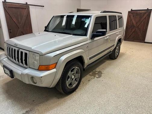 2007 Jeep Commander Sport