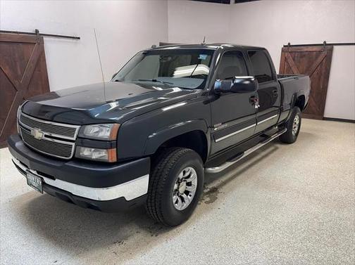 2005 Chevrolet Silverado 2500 LT H/D Crew Cab