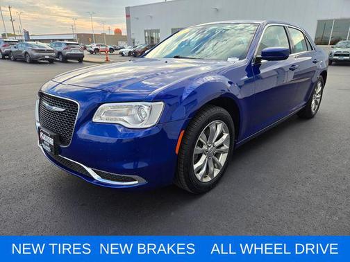 2019 Chrysler 300 Touring