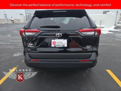 2025 Toyota RAV4 XLE