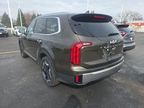 2025 Kia Telluride S