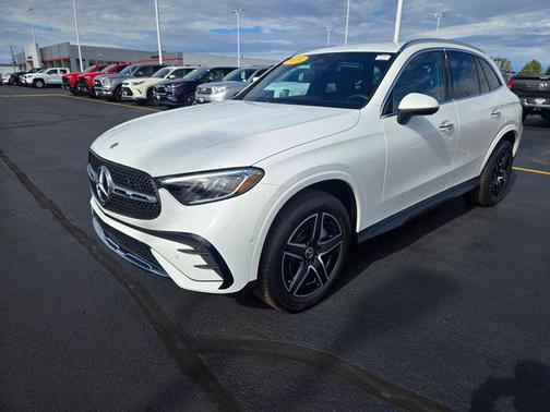2025 Mercedes-Benz GLC 350e Base