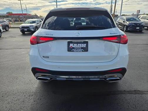 2025 Mercedes-Benz GLC 350e Base
