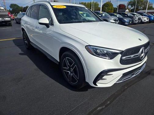 2025 Mercedes-Benz GLC 350e Base