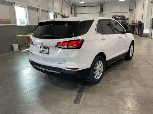Summit White 2022 Chevrolet Equinox 1LT