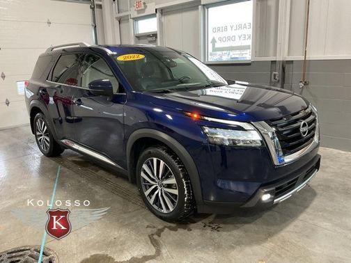 2022 Nissan Pathfinder Platinum 4WD