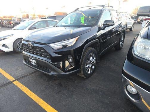 2023 Toyota RAV4 XLE Premium