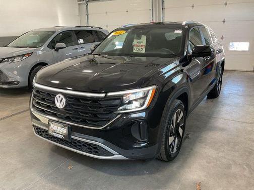 2025 Volkswagen Atlas Cross Sport 2.0T SE w/Technology 4MOTION
