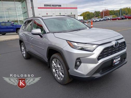 2025 Toyota RAV4 XLE Premium