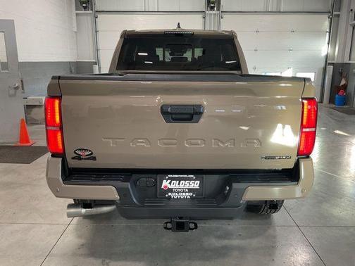 2026 Toyota Tacoma Hybrid TRD Off Road