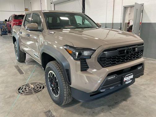 2026 Toyota Tacoma Hybrid TRD Off Road