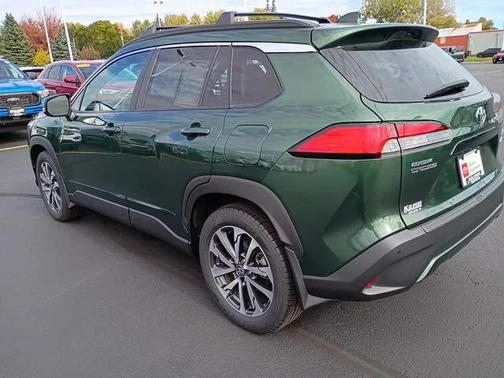 2022 Toyota Corolla Cross XLE