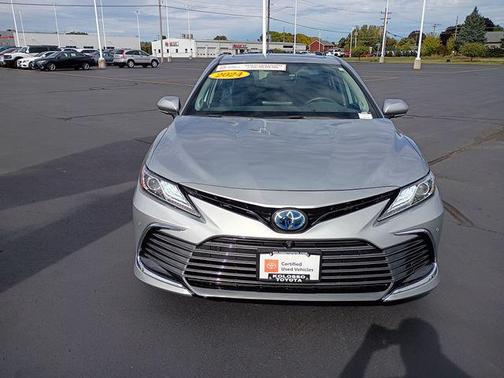 2024 Toyota Camry Hybrid XLE