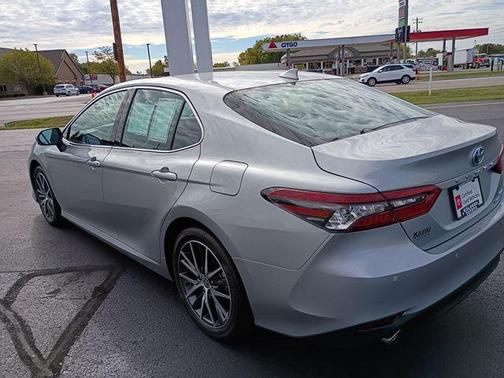 2024 Toyota Camry Hybrid XLE