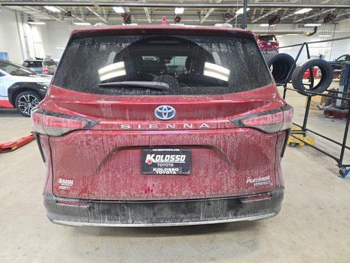 2021 Toyota Sienna Platinum 7 Passenger