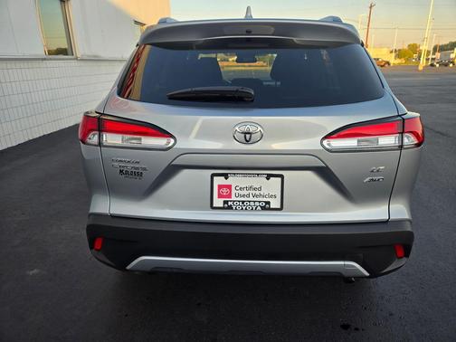 2024 Toyota Corolla Cross LE