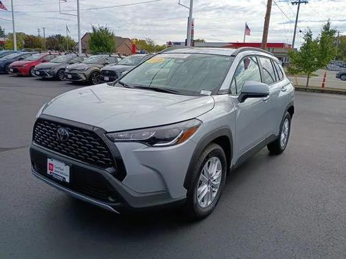 2024 Toyota Corolla Cross LE