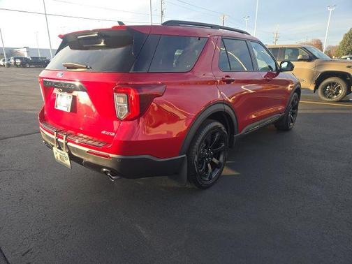 2022 Ford Explorer ST-Line