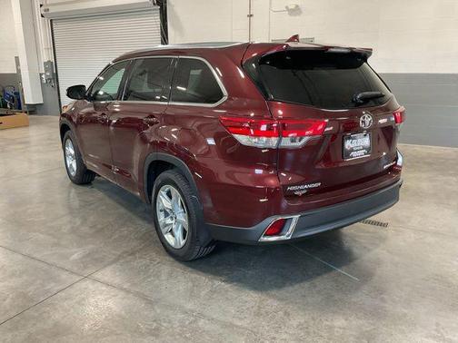 Ooh La La Rouge Mica 2017 Toyota Highlander Limited