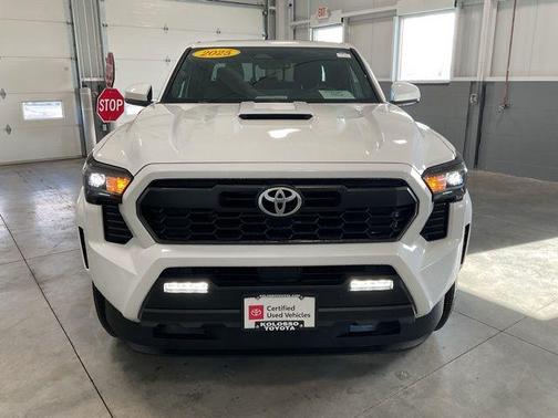 2025 Toyota Tacoma Hybrid TRD Sport