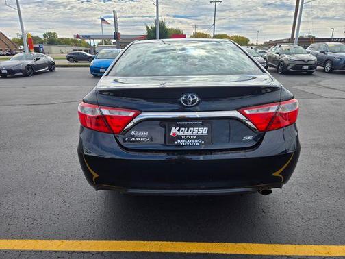 2017 Toyota Camry SE