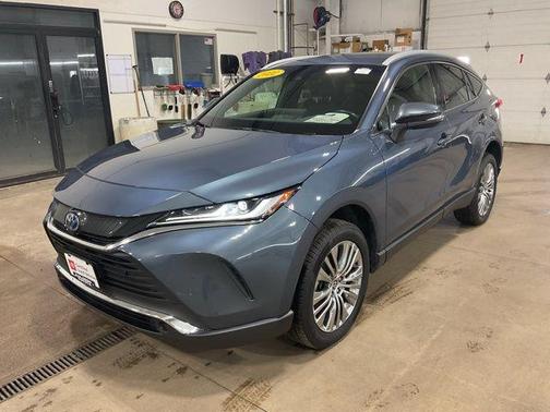 2022 Toyota Venza XLE