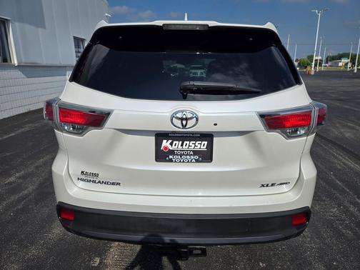 2016 Toyota Highlander XLE