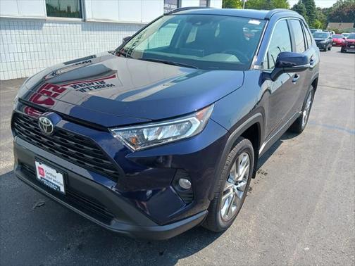 2020 Toyota RAV4 XLE Premium