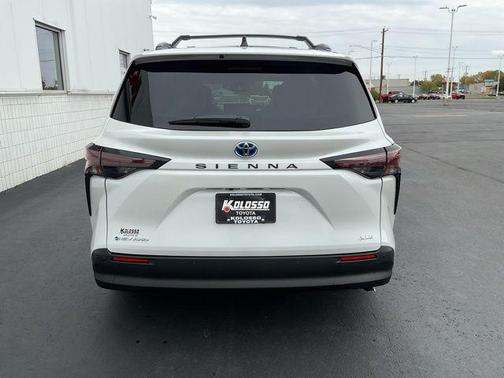 2025 Toyota Sienna XLE 7 Passenger