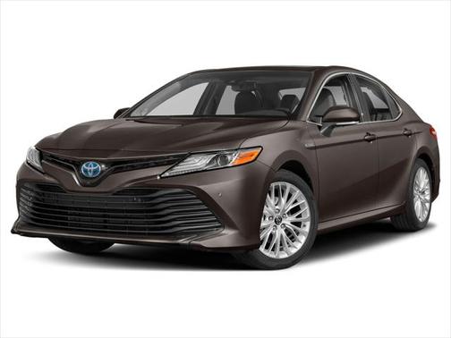 2020 Toyota Camry Hybrid XLE