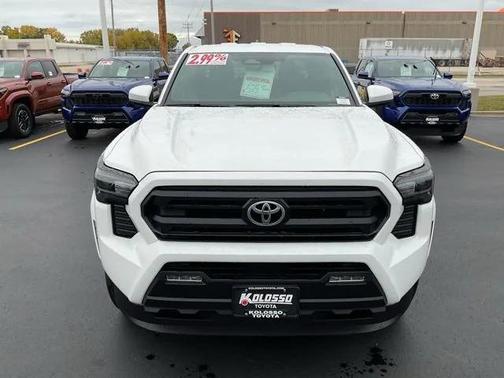 2025 Toyota Tacoma SR5