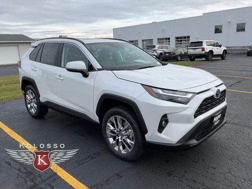 2025 Toyota RAV4 XLE Premium