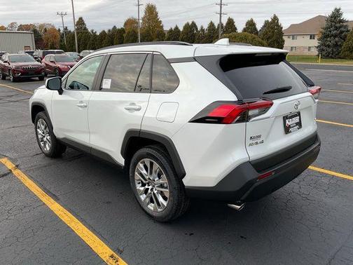 2025 Toyota RAV4 XLE Premium