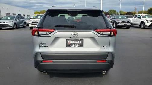 2025 Toyota RAV4 XLE