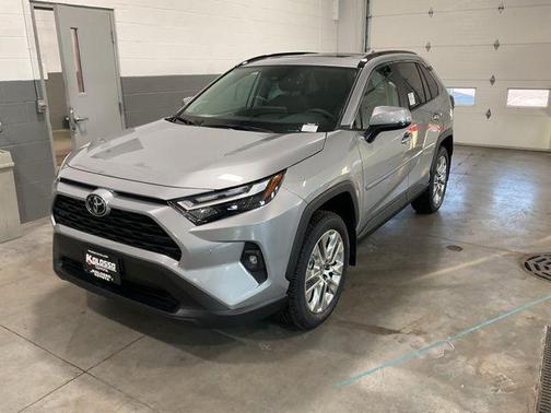 2025 Toyota RAV4 XLE Premium