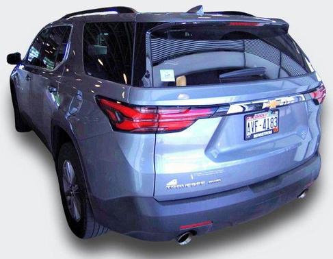Sterling Gray Metallic 2023 Chevrolet Traverse LT Cloth