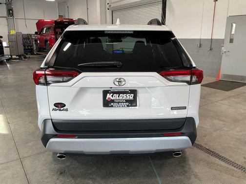 Ice Cap 2024 Toyota RAV4 Adventure