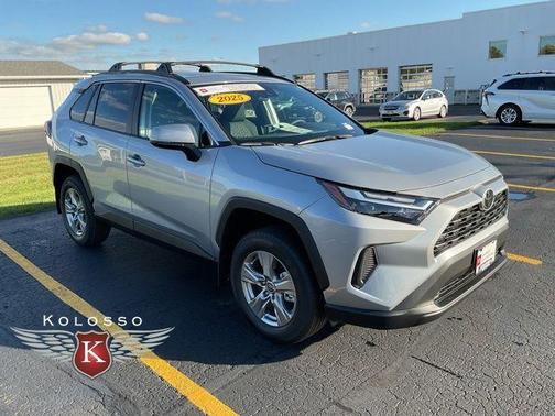 2025 Toyota RAV4 XLE