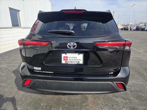 2023 Toyota Highlander LE