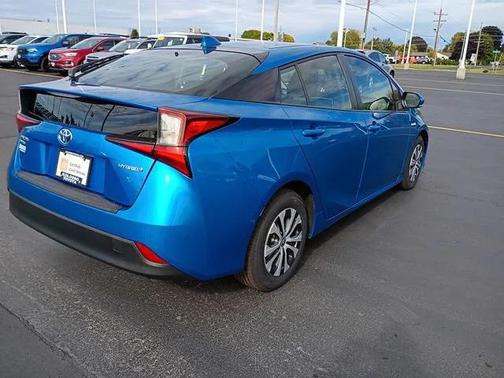 2021 Toyota Prius LE