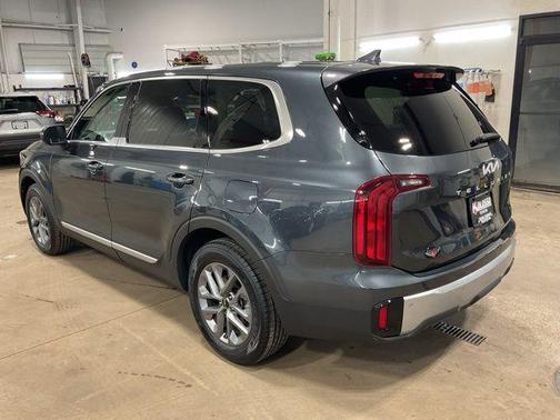 2023 Kia Telluride LX