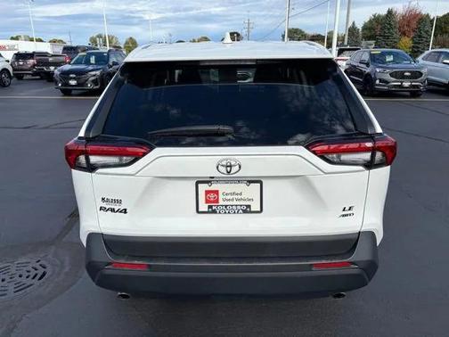 2024 Toyota RAV4 LE