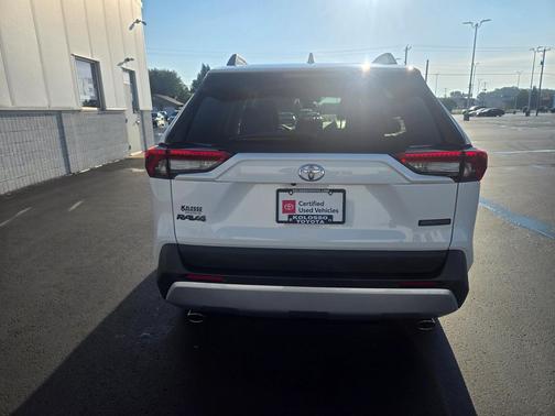 2024 Toyota RAV4 Adventure