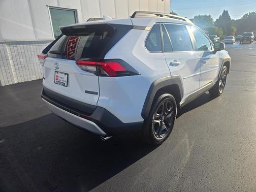 2024 Toyota RAV4 Adventure