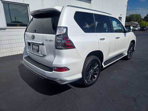 2023 Lexus GX 460 Premium